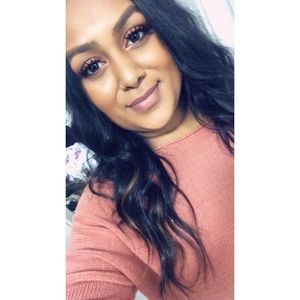 Meet your Posher, Canisha